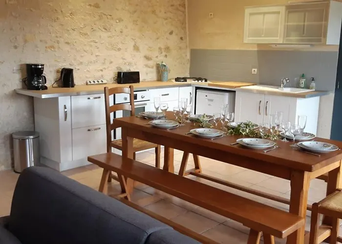 De La Grange Nyaraló Ruillé-en-Champagne