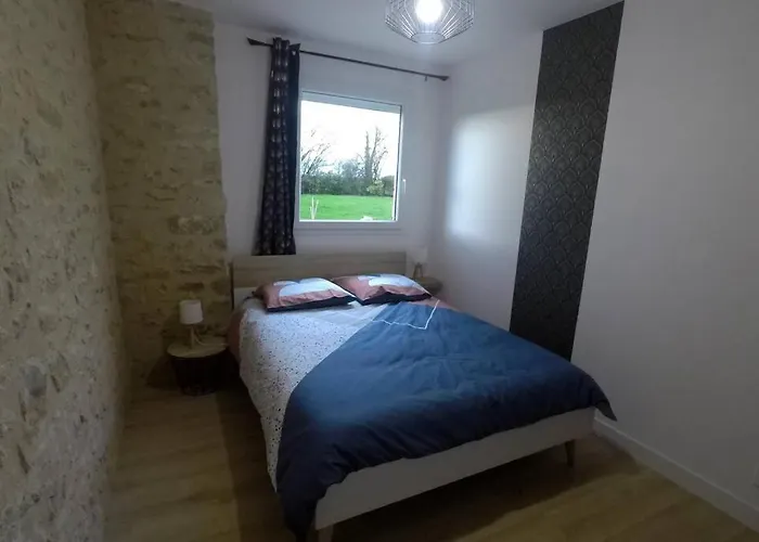 De La Grange Nyaraló