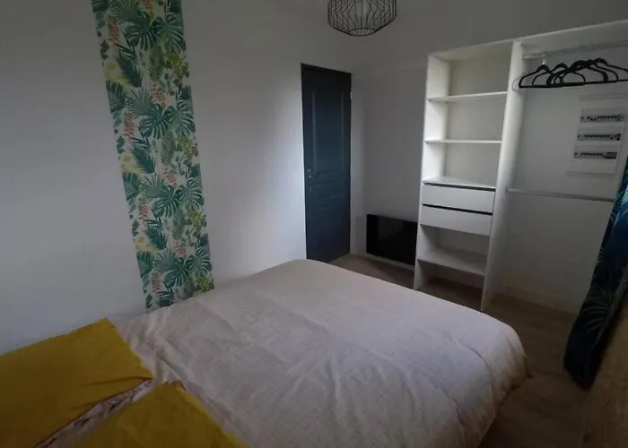 De La Grange Nyaraló *